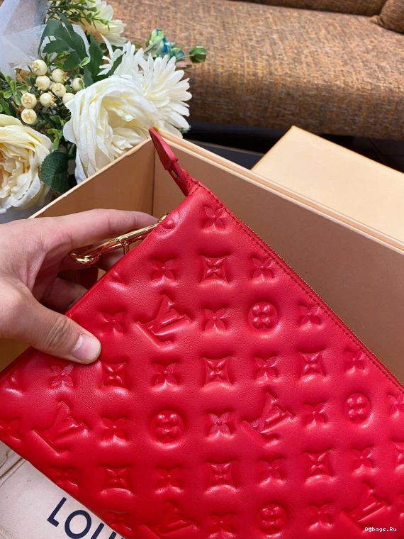 PM COUSSIN LOUIS VUITTON 0403